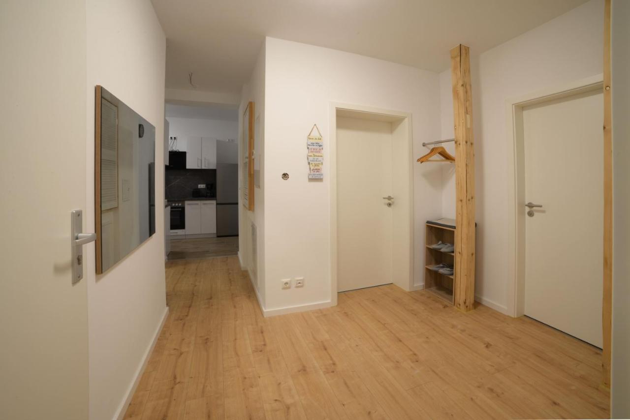 ארפורט Schoene Ferienwohnung 78M2, 3 Schlafzimmer, 2 Baeder, Zentrumnah, 1Og מראה חיצוני תמונה
