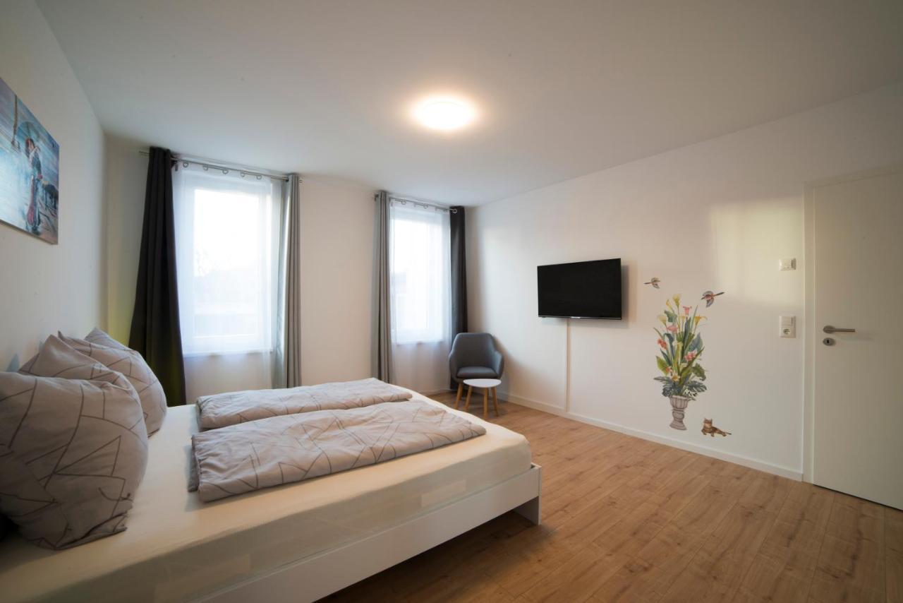 ארפורט Schoene Ferienwohnung 78M2, 3 Schlafzimmer, 2 Baeder, Zentrumnah, 1Og מראה חיצוני תמונה