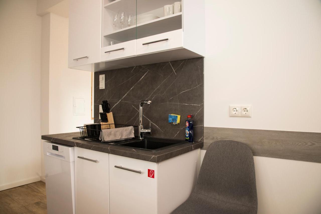 ארפורט Schoene Ferienwohnung 78M2, 3 Schlafzimmer, 2 Baeder, Zentrumnah, 1Og מראה חיצוני תמונה